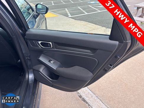 Used 2023 Honda Civic Sport image 9