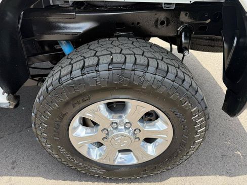 Used 2024 RAM 2500 Big Horn w/ Off Road Package AWD/4WD image 12