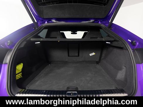 Used 2024 Lamborghini Urus Performante AWD/4WD image 59