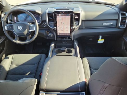 New 2026 RAM 1500 4x4 Crew Cab image 16