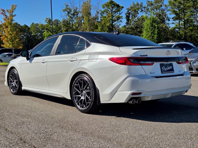 Used 2025 Toyota Camry XSE FWD image 3