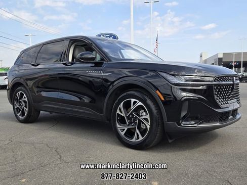 New 2026 Lincoln Nautilus Premier w/ Equipment Group 102A image 4