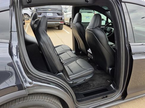 Used 2024 Tesla Model X AWD/4WD image 8