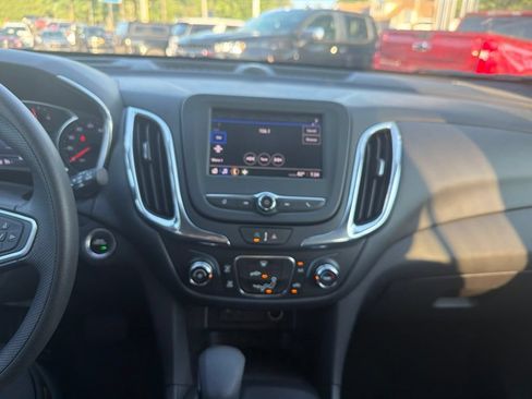 Used 2023 Chevrolet Equinox LT FWD image 11