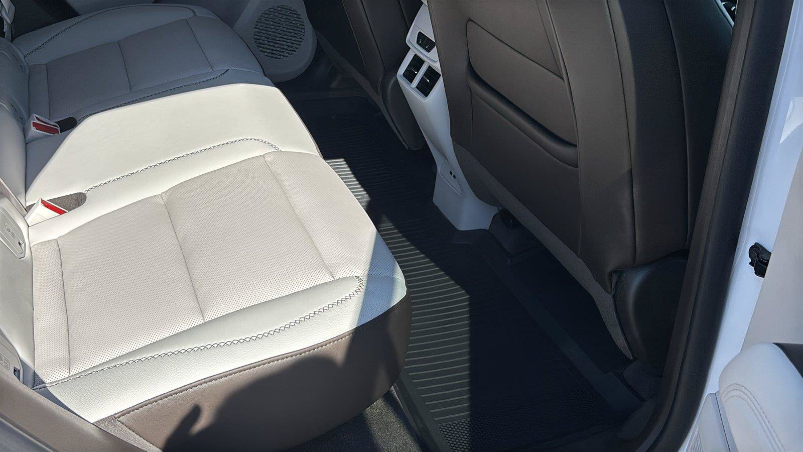 New 2027 GMC Terrain Denali w/ LPO, Floor Liner Package AWD/4WD image 18