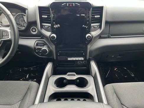 Used 2024 RAM 1500 Big Horn AWD/4WD image 17