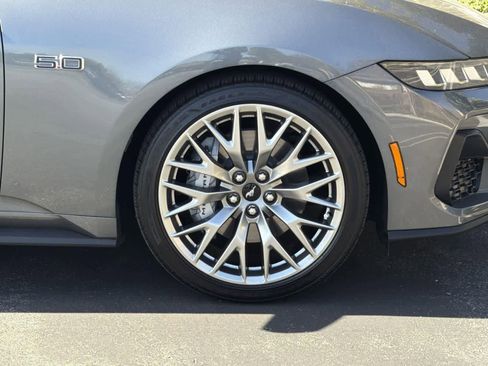 Used 2025 Ford Mustang GT Premium image 34