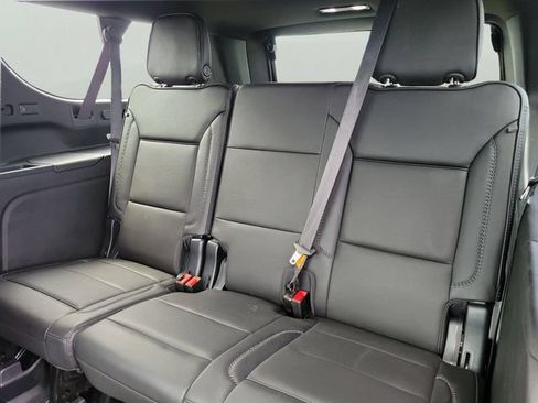 Used 2023 GMC Yukon XL Denali w/ Denali Reserve Package AWD/4WD image 12