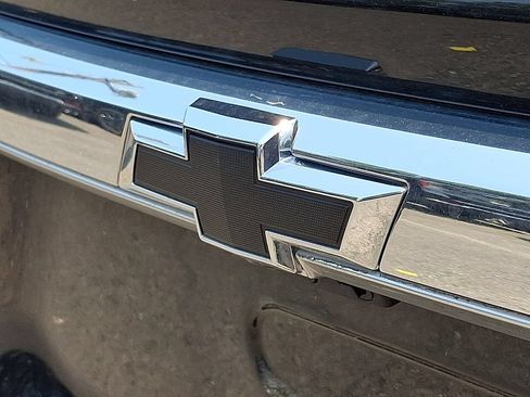 Used 2023 Chevrolet Traverse High Country w/ LPO, Floor Liner Package AWD/4WD image 25