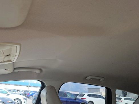 Used 2018 Ford Escape SEL FWD image 12