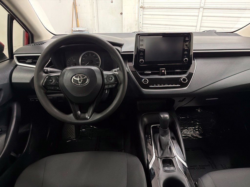 Used 2020 Toyota Corolla LE FWD image 23
