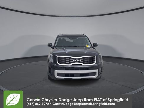 Used 2025 Kia Telluride S AWD/4WD image 5