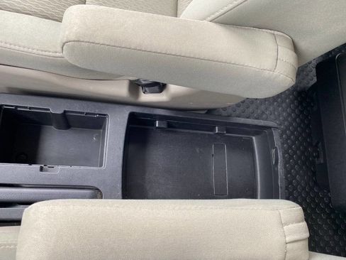 Used 2010 Honda Element EX image 17
