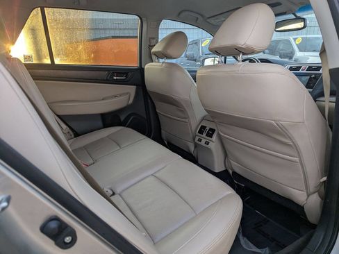 Used 2015 Subaru Outback 2.5i Limited w/ Popular Package #4 image 19