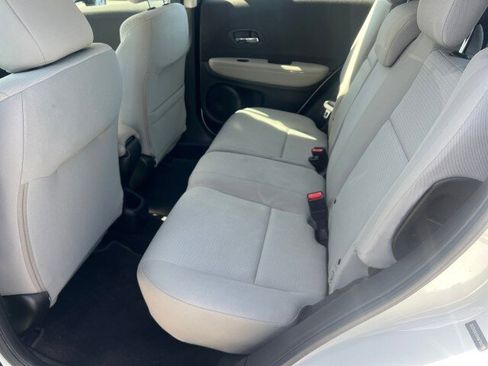 Used 2019 Honda HR-V LX image 23
