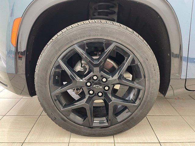 Used 2024 Chevrolet Traverse RS w/ LPO, Floor Liner Package AWD/4WD image 5