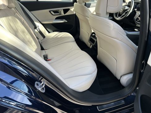 Certified 2025 Mercedes-Benz E 350 4MATIC Sedan image 46