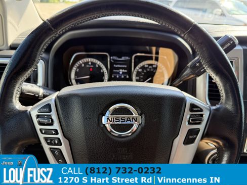 Used 2018 Nissan Titan PRO-4X image 19