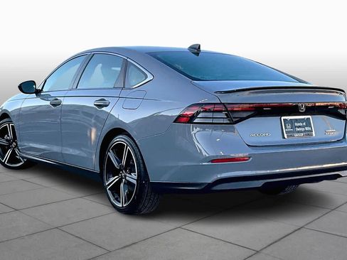 Used 2023 Honda Accord Sport image 11