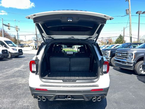 Certified 2025 Ford Explorer ST AWD/4WD image 17