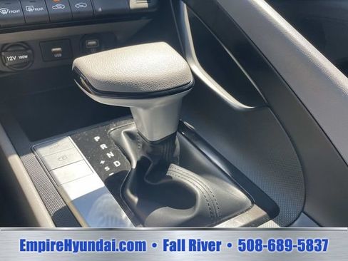 Used 2023 Hyundai Elantra SEL FWD image 31