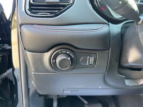 Used 2024 Dodge Durango GT image 22