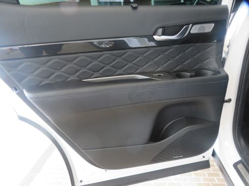 Used 2020 Hyundai Palisade Limited FWD image 18
