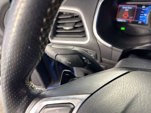 Used 2019 Ford Edge ST AWD/4WD image 15