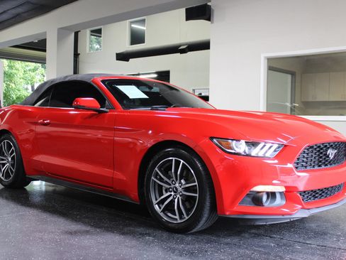 Used 2015 Ford Mustang Premium RWD image 1