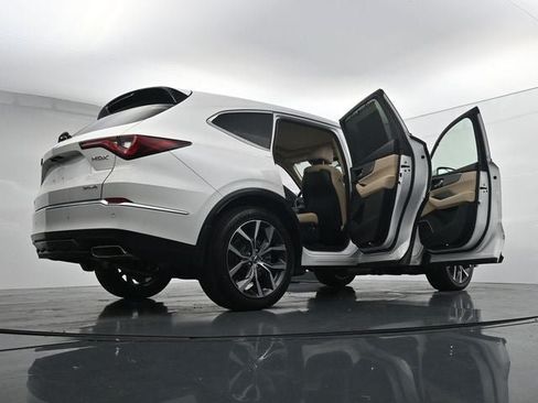 Used 2024 Acura MDX SH-AWD w/ Technology Package image 41