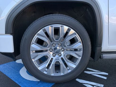 Used 2021 GMC Sierra 1500 Denali w/ Denali Ultimate Package image 11