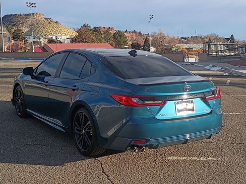 Used 2025 Toyota Camry XSE image 4