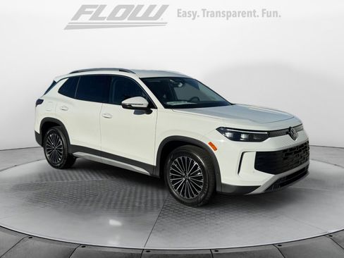 New 2026 Volkswagen Tiguan S image 1