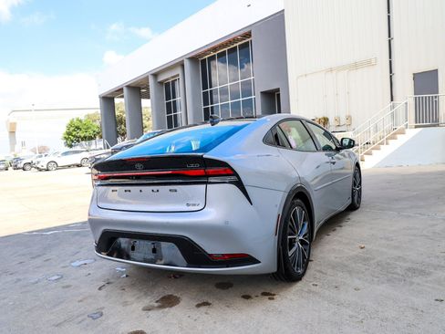 Certified 2024 Toyota Prius Limited image 7