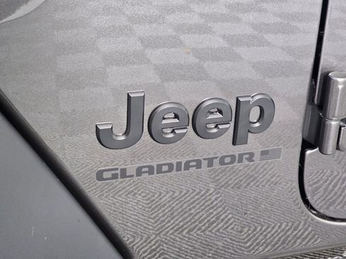 New 2026 Jeep Gladiator Sport image 12
