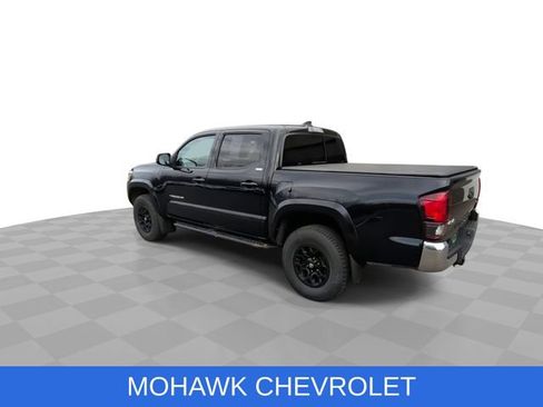 Used 2019 Toyota Tacoma SR5 image 7