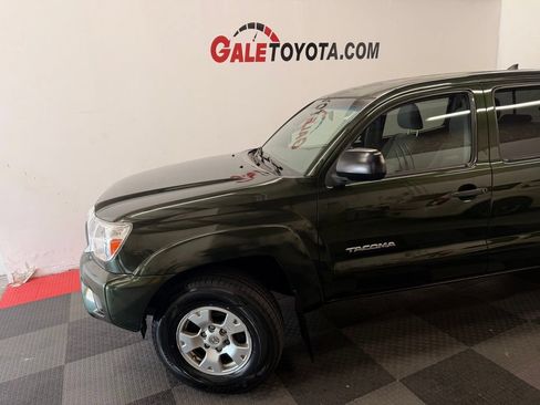 Used 2014 Toyota Tacoma 4x4 Double Cab w/ SR5 Package image 4