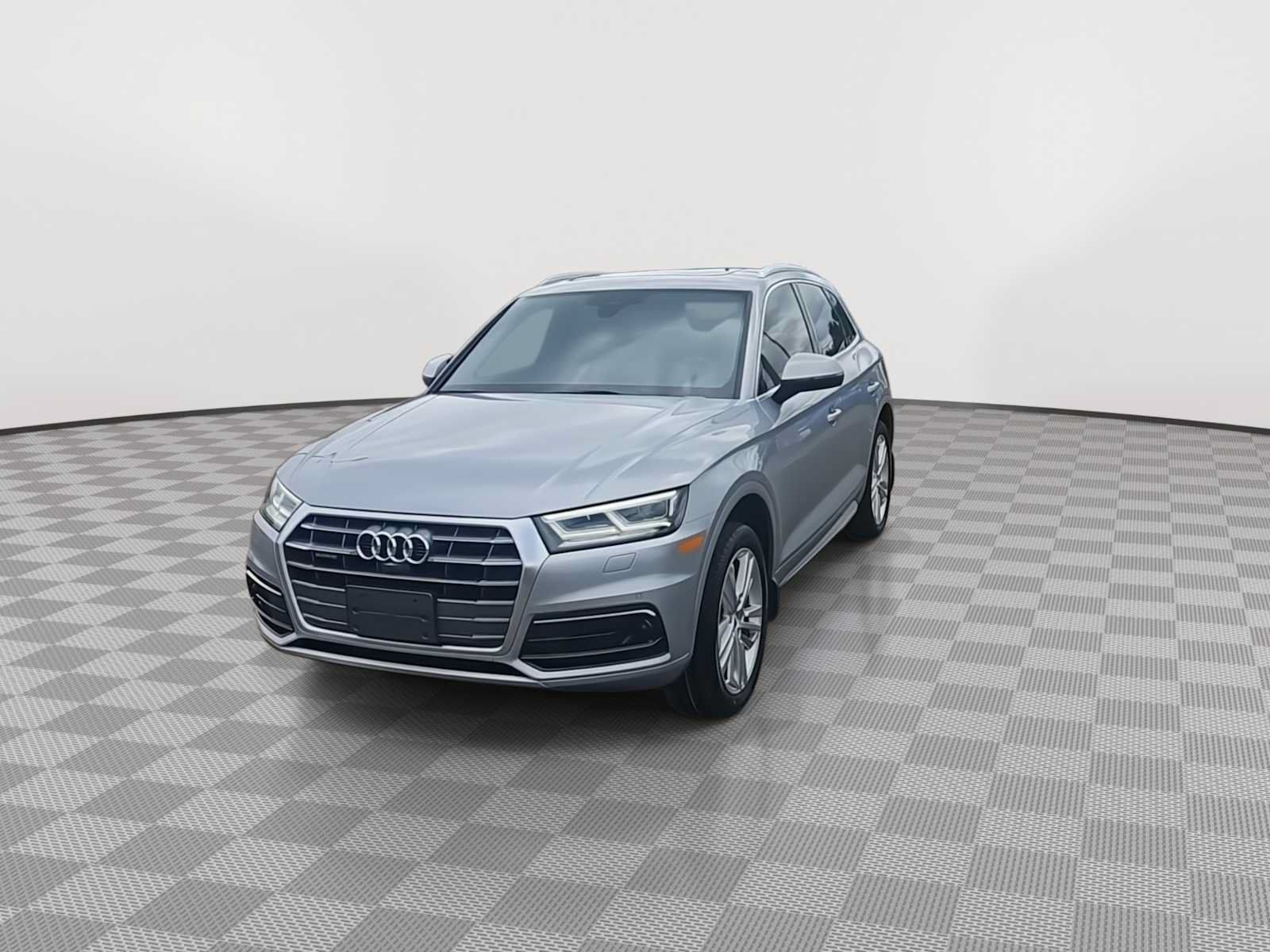 Used 2018 Audi Q5 Prestige w/ Prestige Package AWD/4WD image 3