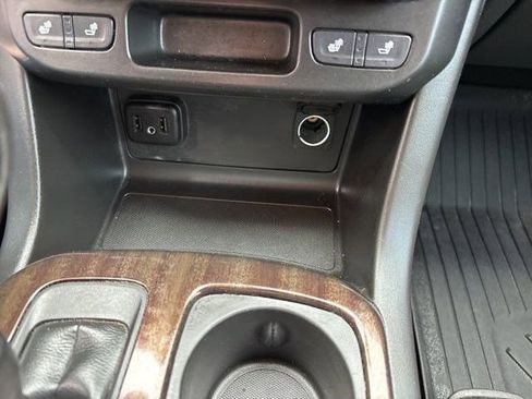 Used 2022 GMC Canyon Elevation w/ Elevation Premium Package image 25