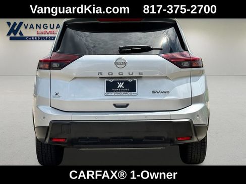 Used 2024 Nissan Rogue SV AWD/4WD image 5