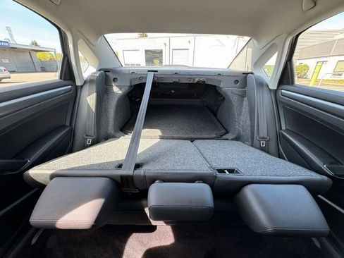 Used 2018 Volkswagen Passat 2.0T R-Line FWD image 29