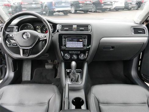 Used 2015 Volkswagen Jetta TDI SE image 22