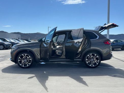 Used 2022 BMW X5 sDrive40i w/ Premium Package RWD image 27