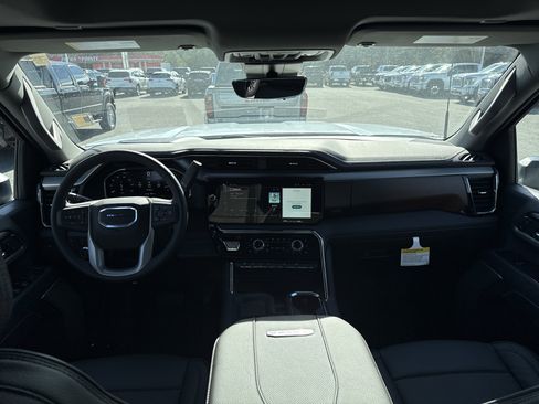 New 2026 GMC Sierra 3500 Denali w/ Denali Reserve Package image 16