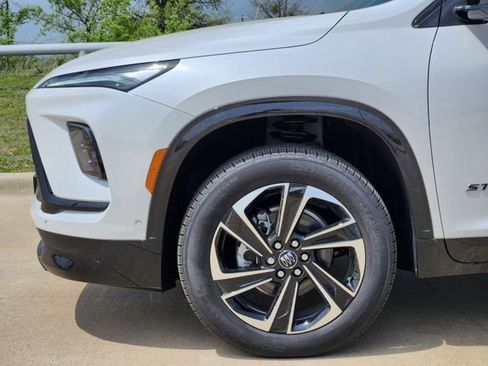 New 2025 Buick Enclave Sport Touring w/ Super Cruise Package image 13