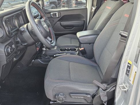 Certified 2024 Jeep Wrangler Unlimited Rubicon image 9