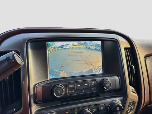 Used 2018 Chevrolet Silverado 1500 High Country AWD/4WD image 18