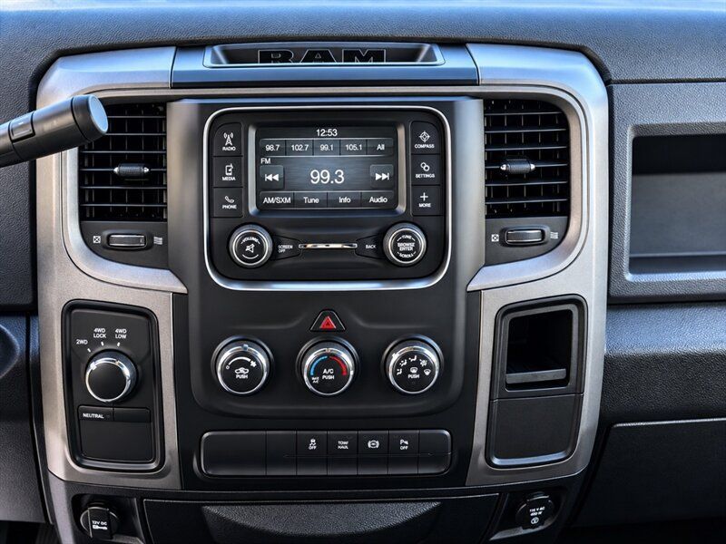 Used 2015 RAM 2500 Tradesman w/ Chrome Appearance Group AWD/4WD image 12