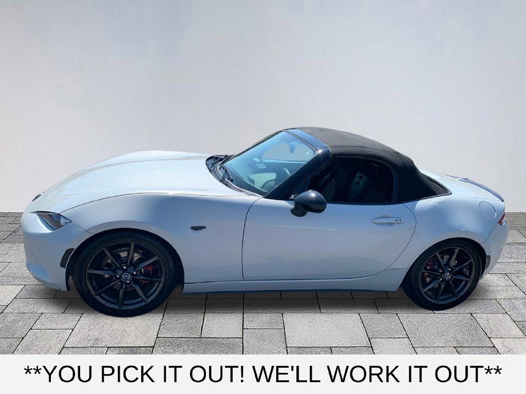 Used 2016 MAZDA MX-5 Miata Club RWD image 4