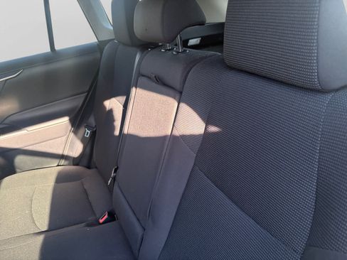 Used 2020 Toyota RAV4 LE AWD/4WD image 11